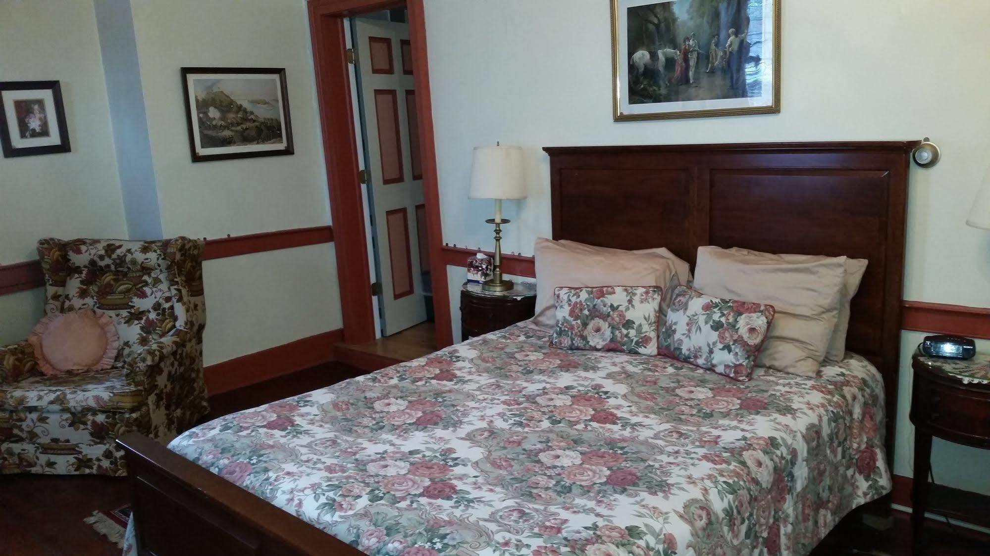 The Fairfield Inn 1757 Εξωτερικό φωτογραφία